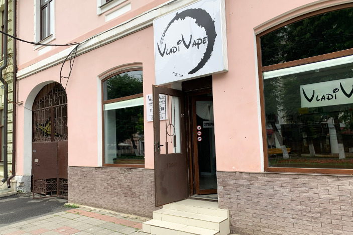 Russia is already an important exporter of e-cigarettes to China, and the number of tobacco shops in Russia will increase by at least 20% in 2022, which shows that the number of e-cigarette sales scenes and stores in Russia has increased significantly, helping the growth of the local market. Including China's export data for the first two months of this year, it also shows that the export value of e-cigarettes to Russia has also continued to grow significantly.